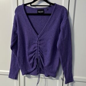 Pieces Women's Purple V-Neck oversized Sweater